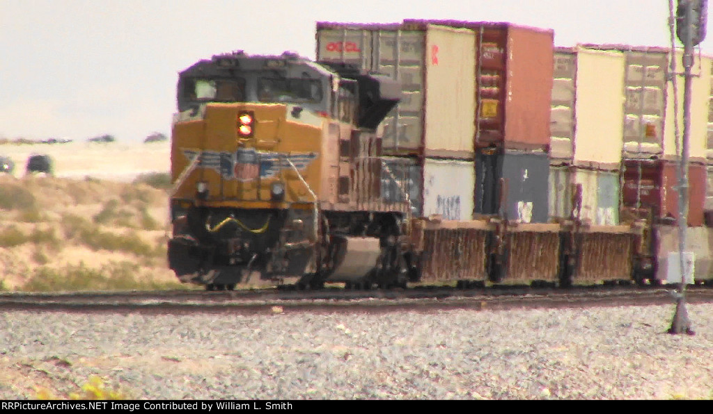 EB Priority Container Frt @ Erie -64